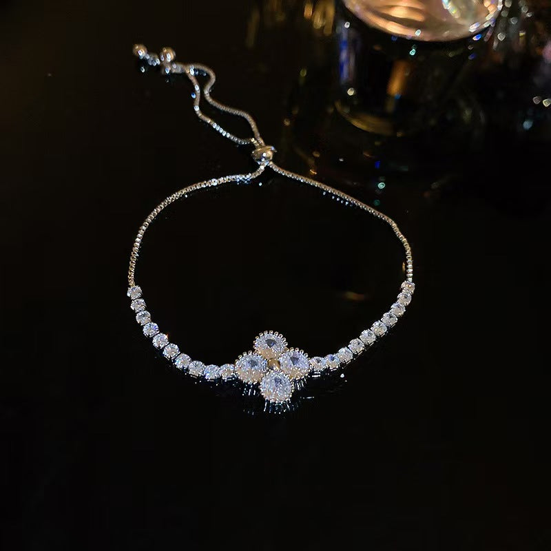 Lucky Crystal Clover Slider